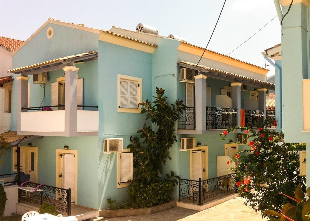 Philippos Apartments アカラヴィ エクステリア 写真