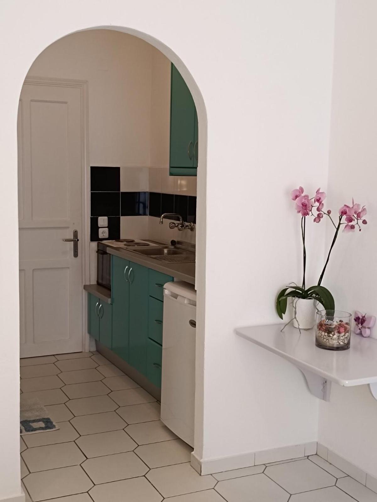 Philippos Apartments アカラヴィ エクステリア 写真